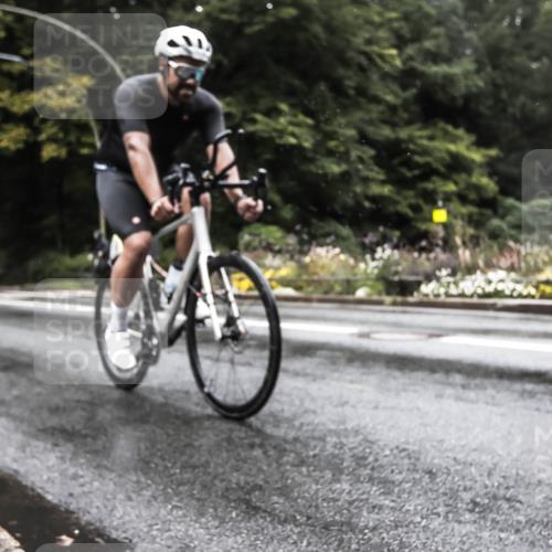 13.09.2026 - Stadtparktriathlon H.Heesch http://msf.ph/oto/10327196 13.09.2026 13:00:55 Radfahren 1228, 1319, 1324 meine-sportfotos.de