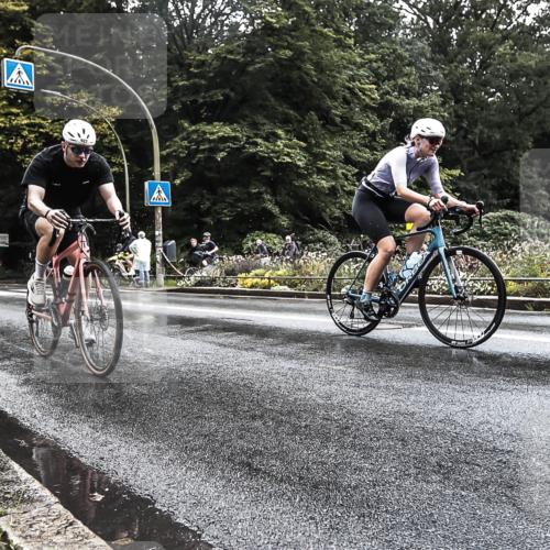 13.09.2026 - Stadtparktriathlon H.Heesch http://msf.ph/oto/10327197 13.09.2026 11:49:58 Radfahren 730, 792, 922 meine-sportfotos.de
