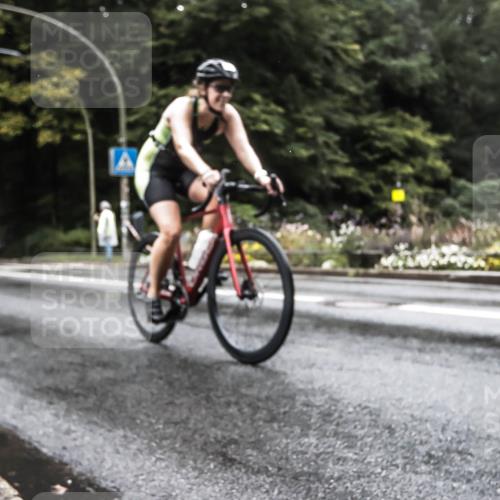 13.09.2026 - Stadtparktriathlon H.Heesch http://msf.ph/oto/10327204 13.09.2026 13:01:06 Radfahren 1298, 1321 meine-sportfotos.de