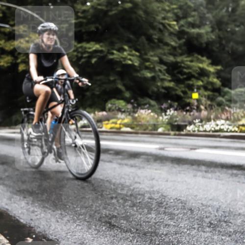 13.09.2026 - Stadtparktriathlon H.Heesch http://msf.ph/oto/10327216 13.09.2026 13:01:13 Radfahren 1209, 1216, 1325, 1388, 1400 meine-sportfotos.de