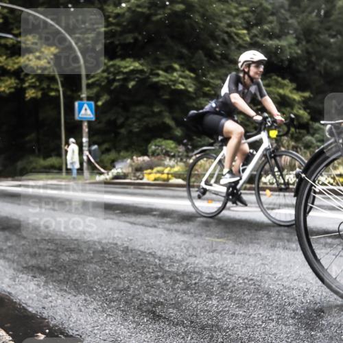 13.09.2026 - Stadtparktriathlon H.Heesch http://msf.ph/oto/10327220 13.09.2026 13:01:13 Radfahren 1209, 1216, 1325, 1388, 1400 meine-sportfotos.de