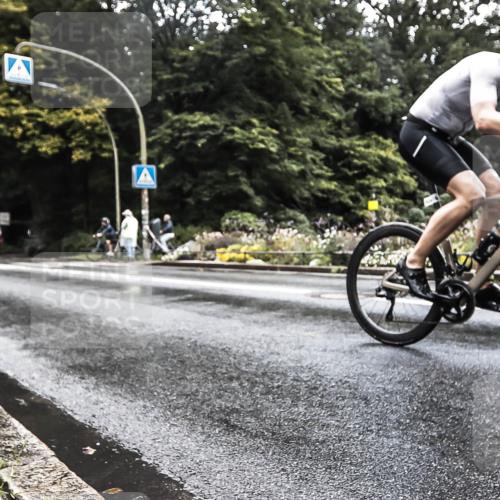 13.09.2026 - Stadtparktriathlon H.Heesch http://msf.ph/oto/10327236 13.09.2026 11:50:26 Radfahren 924 meine-sportfotos.de