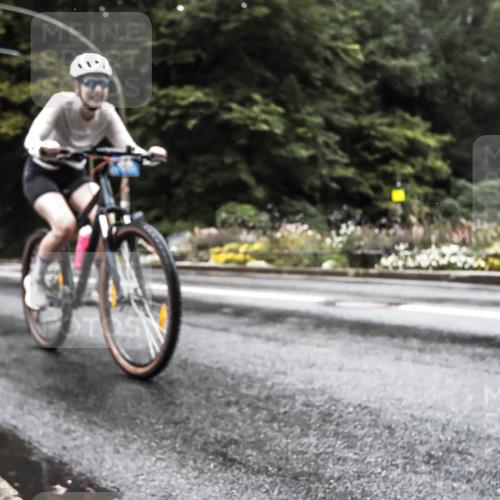 13.09.2026 - Stadtparktriathlon H.Heesch http://msf.ph/oto/10327241 13.09.2026 13:01:19 Radfahren 1119, 1188, 1214, 1229, 1294, 1362, 1387 meine-sportfotos.de