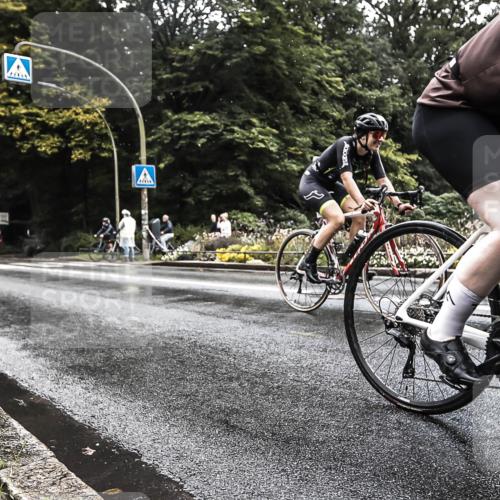 13.09.2026 - Stadtparktriathlon H.Heesch http://msf.ph/oto/10327265 13.09.2026 11:50:43 Radfahren 726, 805, 821, 878 meine-sportfotos.de