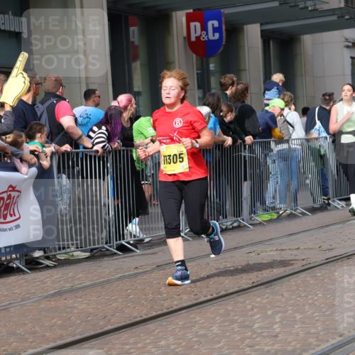 13.09.2026 - 21. swb-Marathon Bremen Strokosch-Dieckow http://msf.ph/oto/10327268 13.09.2026 11:01:27 Ziel 10251, 10332, 10409, 10444, 10497, 10817, 11075, 11115, 11150, 11268, 11305, 11324, 11369, 11412, 11413, 11479, 11486, 11668, 11747, 11859, 11985, 11986, 12095, 12379, 12412, 12466, 10181, 10560, 10647, 10648, 10678, 10892, 10964, 10965, 11049, 11116, 11260, 11306, 11428, 11459, 11467, 11550, 11551, 11666, 11681, 11682, 11751, 11788, 11796, 11798, 11813, 11816, 11969, 11970, 12047, 12062, 12241, 12245, 12283, 12390, 12391 meine-sportfotos.de