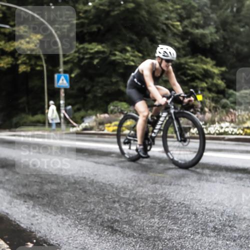 13.09.2026 - Stadtparktriathlon H.Heesch http://msf.ph/oto/10327273 13.09.2026 13:01:33 Radfahren 1254, 1293, 1308 meine-sportfotos.de