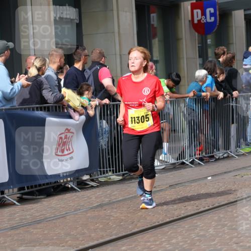 13.09.2026 - 21. swb-Marathon Bremen Strokosch-Dieckow http://msf.ph/oto/10327285 13.09.2026 11:01:28 Ziel 10251, 10332, 10409, 10444, 10497, 10817, 11075, 11115, 11150, 11268, 11305, 11324, 11369, 11412, 11413, 11479, 11486, 11668, 11747, 11859, 11985, 11986, 12095, 12379, 12412, 12466, 10181, 10560, 10647, 10648, 10678, 10892, 10964, 10965, 11260, 11306, 11324, 11428, 11459, 11467, 11550, 11551, 11666, 11681, 11682, 11751, 11788, 11796, 11798, 11813, 11816, 11969, 11970, 12047, 12062, 12241, 12245, 12283, 12390, 12391 meine-sportfotos.de