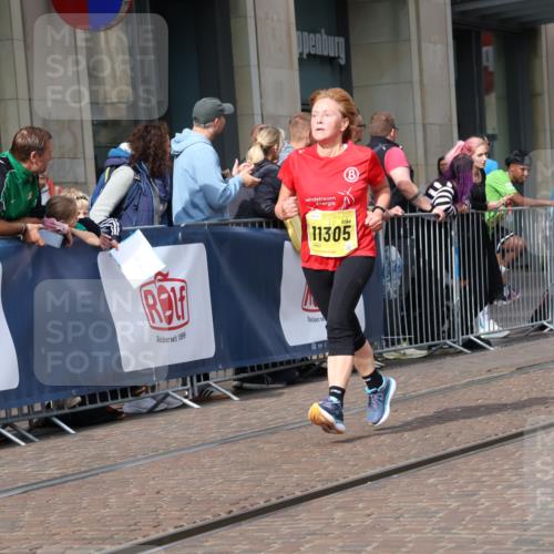 13.09.2026 - 21. swb-Marathon Bremen Strokosch-Dieckow http://msf.ph/oto/10327304 13.09.2026 11:01:28 Ziel 10251, 10332, 10409, 10444, 10497, 10817, 11075, 11115, 11150, 11268, 11305, 11324, 11369, 11412, 11413, 11479, 11486, 11668, 11747, 11859, 11985, 11986, 12095, 12379, 12412, 12466, 10181, 10560, 10647, 10648, 10678, 10892, 10964, 10965, 11260, 11306, 11324, 11428, 11459, 11467, 11550, 11551, 11666, 11681, 11682, 11751, 11788, 11796, 11798, 11813, 11816, 11969, 11970, 12047, 12062, 12241, 12245, 12283, 12390, 12391 meine-sportfotos.de