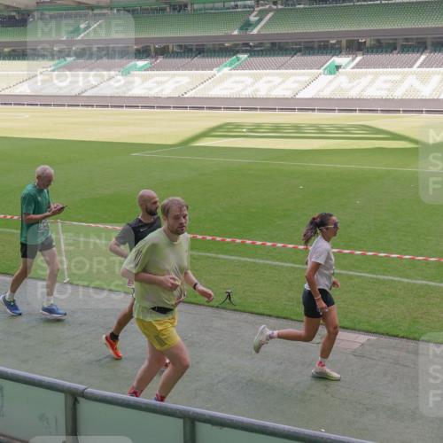 13.09.2026 - 21. swb-Marathon Bremen Michael Burmester http://msf.ph/oto/10327317 13.09.2026 12:57:05 Laufen im Stadion 307, 334, 411, 431, 465, 655, 769, 776, 854, 857, 876, 909, 926, 948, 1010, 1130, 1254, 1535, 1537, 1601, 1750, 1752, 1809, 1881, 1900, 1972, 2001, 2040, 2046, 2051, 2075, 2122, 2260, 2324, 2371, 2402, 2423, 2473, 2493, 2535, 2604, 2634, 2640, 2671, 2761, 2812, 2903, 2904, 2948, 3051, 3078, 3119, 3182, 3202, 3290, 3319, 3348, 3411, 3450, 3458, 3508, 3514, 3634, 3685, 3690, 3760, 3813, 3866, 3939, 4101, 4135, 4171, 4174, 4316, 4413, 4479, 4733, 5695, 5867 meine-sportfotos.de