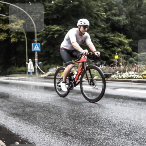 13.09.2026 - Stadtparktriathlon H.Heesch http://msf.ph/oto/10327320 13.09.2026 13:01:56 Radfahren 1189, 1299, 1376, 1393 meine-sportfotos.de