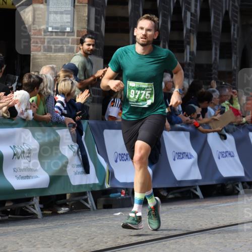 13.09.2026 - 21. swb-Marathon Bremen Strokosch-Dieckow http://msf.ph/oto/10327342 13.09.2026 13:12:37 Ziel 899, 2447, 3362, 3830, 5940, 6107, 6739, 7328, 7521, 8981, 13013, 1513, 2350, 3988, 4605, 8029, 9775, 13106 meine-sportfotos.de