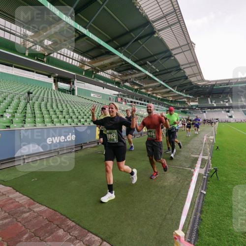 13.09.2026 - 21. swb-Marathon Bremen Michael Burmester http://msf.ph/oto/10327351 13.09.2026 13:32:22 Laufen im Stadion 295, 344, 350, 386, 487, 490, 617, 690, 786, 787, 840, 965, 1133, 1142, 1292, 1310, 1314, 1326, 1329, 1377, 1427, 1529, 1591, 1592, 1775, 1801, 1869, 1892, 1897, 1904, 1923, 2077, 2230, 2231, 2253, 2270, 2274, 2320, 2344, 2374, 2456, 2514, 2523, 2539, 2556, 2616, 2630, 2643, 2649, 2677, 2726, 2769, 2848, 2877, 2945, 2952, 3014, 3038, 3094, 3140, 3223, 3350, 3379, 3401, 3426, 3572, 3601, 3644, 3723, 3736, 3746, 3901, 3918, 3944 meine-sportfotos.de