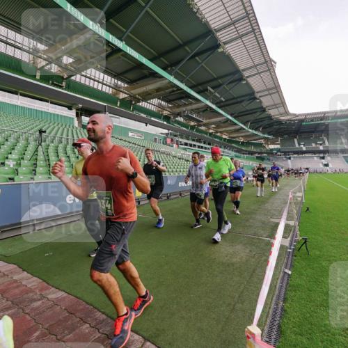 13.09.2026 - 21. swb-Marathon Bremen Michael Burmester http://msf.ph/oto/10327356 13.09.2026 13:32:23 Laufen im Stadion 295, 344, 350, 386, 487, 490, 617, 690, 786, 787, 840, 965, 1133, 1142, 1292, 1310, 1314, 1326, 1329, 1377, 1427, 1591, 1592, 1775, 1801, 1869, 1892, 1897, 1904, 1923, 2077, 2230, 2231, 2253, 2270, 2274, 2320, 2344, 2374, 2456, 2514, 2523, 2539, 2556, 2616, 2630, 2643, 2649, 2677, 2726, 2769, 2848, 2877, 2945, 2952, 3014, 3038, 3094, 3140, 3223, 3350, 3379, 3401, 3426, 3572, 3601, 3644, 3723, 3736, 3746, 3901, 3918, 3944 meine-sportfotos.de