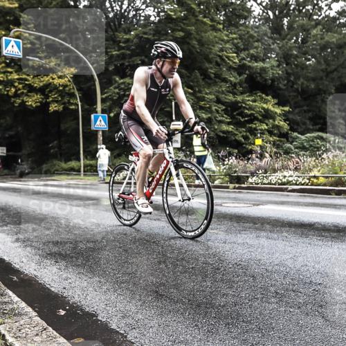 13.09.2026 - Stadtparktriathlon H.Heesch http://msf.ph/oto/10327373 13.09.2026 11:51:46 Radfahren 832, 851 meine-sportfotos.de