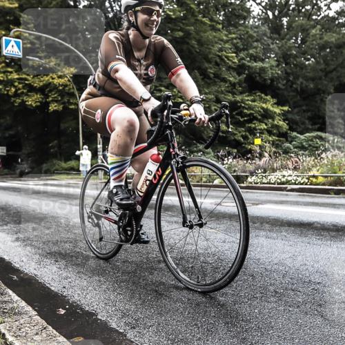 13.09.2026 - Stadtparktriathlon H.Heesch http://msf.ph/oto/10327395 13.09.2026 11:51:56 Radfahren 755, 830, 877 meine-sportfotos.de