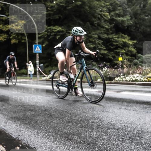 13.09.2026 - Stadtparktriathlon H.Heesch http://msf.ph/oto/10327402 13.09.2026 13:02:23 Radfahren 1195, 1347, 1356, 1364, 1380, 1395, 1396 meine-sportfotos.de