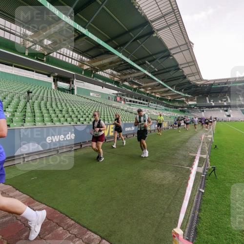 13.09.2026 - 21. swb-Marathon Bremen Michael Burmester http://msf.ph/oto/10327420 13.09.2026 13:32:29 Laufen im Stadion 155, 295, 344, 350, 386, 487, 490, 617, 690, 786, 787, 840, 965, 1133, 1142, 1292, 1310, 1314, 1326, 1329, 1377, 1427, 1591, 1592, 1775, 1801, 1869, 1892, 1897, 1904, 1923, 2077, 2132, 2226, 2230, 2231, 2253, 2270, 2274, 2320, 2344, 2374, 2456, 2514, 2523, 2539, 2556, 2616, 2630, 2649, 2677, 2726, 2769, 2848, 2945, 2952, 3014, 3038, 3094, 3140, 3223, 3350, 3379, 3426, 3572, 3601, 3644, 3723, 3736, 3746, 3901, 3918, 3944 meine-sportfotos.de