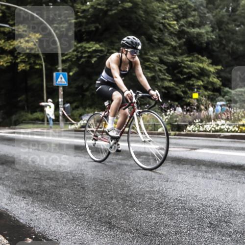 13.09.2026 - Stadtparktriathlon H.Heesch http://msf.ph/oto/10327423 13.09.2026 13:02:33 Radfahren 1220, 1334, 1408 meine-sportfotos.de
