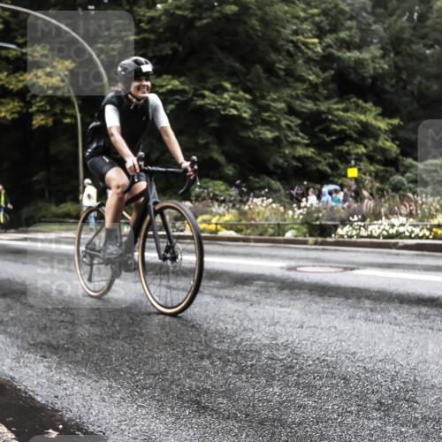 13.09.2026 - Stadtparktriathlon H.Heesch http://msf.ph/oto/10327427 13.09.2026 13:02:36 Radfahren 1220, 1334, 1378, 1408 meine-sportfotos.de