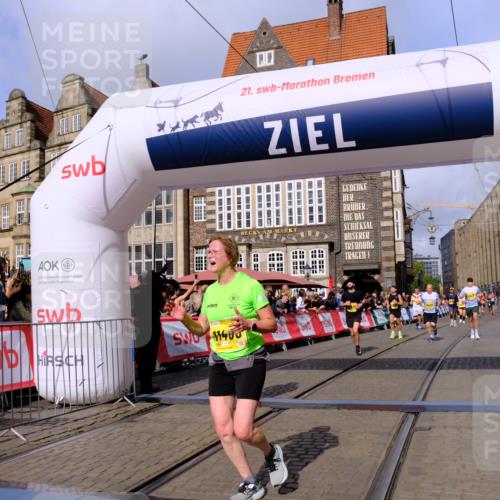 13.09.2026 - 21. swb-Marathon Bremen Tim E. http://msf.ph/oto/10327428 13.09.2026 11:02:02 Ziel 10251, 10332, 10409, 10444, 10497, 11075, 11115, 11150, 11305, 11369, 11412, 11413, 11479, 11486, 11668, 11747, 11985, 11986, 12379, 12466 meine-sportfotos.de