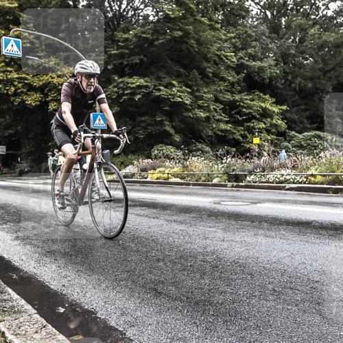 13.09.2026 - Stadtparktriathlon H.Heesch http://msf.ph/oto/10327431 13.09.2026 11:52:30 Radfahren 716, 806, 928 meine-sportfotos.de