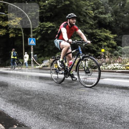 13.09.2026 - Stadtparktriathlon H.Heesch http://msf.ph/oto/10327450 13.09.2026 13:03:10 Radfahren 1100, 1234, 1257 meine-sportfotos.de