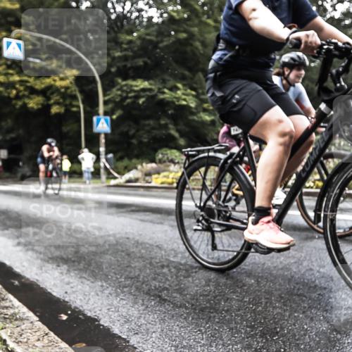 13.09.2026 - Stadtparktriathlon H.Heesch http://msf.ph/oto/10327458 13.09.2026 11:52:48 Radfahren 709, 721, 729, 747, 756, 895, 938 meine-sportfotos.de