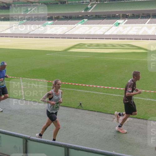 13.09.2026 - 21. swb-Marathon Bremen Michael Burmester http://msf.ph/oto/10327482 13.09.2026 12:57:18 Laufen im Stadion 307, 334, 431, 465, 769, 776, 789, 790, 857, 876, 909, 926, 948, 1010, 1130, 1191, 1199, 1254, 1535, 1601, 1750, 1752, 1809, 1881, 1900, 1972, 2001, 2040, 2046, 2051, 2075, 2260, 2324, 2371, 2397, 2402, 2423, 2473, 2493, 2535, 2634, 2640, 2671, 2761, 2812, 2903, 2904, 2948, 3051, 3078, 3119, 3138, 3182, 3186, 3202, 3290, 3319, 3348, 3411, 3450, 3458, 3508, 3514, 3634, 3655, 3685, 3690, 3695, 3760, 3813, 3866, 3939, 4101, 4120, 4171, 4174, 4316, 4479, 5695 meine-sportfotos.de