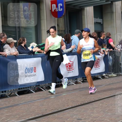 13.09.2026 - 21. swb-Marathon Bremen Strokosch-Dieckow http://msf.ph/oto/10327487 13.09.2026 11:01:33 Ziel 10257, 10332, 10409, 10444, 10497, 10617, 10817, 10924, 11075, 11115, 11150, 11268, 11305, 11369, 11412, 11413, 11436, 11479, 11486, 11668, 11747, 11859, 11985, 11986, 12095, 12145, 12360, 12379, 12412, 12466, 12506, 10181, 10251, 10497, 10560, 10647, 10648, 10678, 11260, 11306, 11324, 11459, 11467, 11550, 11551, 11666, 11751, 11788, 11796, 11798, 11813, 11816, 11969, 11970, 12047, 12062, 12245, 12283, 12390, 12391 meine-sportfotos.de