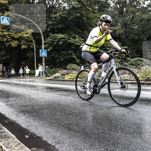 13.09.2026 - Stadtparktriathlon H.Heesch http://msf.ph/oto/10327512 13.09.2026 11:53:10 Radfahren 720, 839, 844 meine-sportfotos.de
