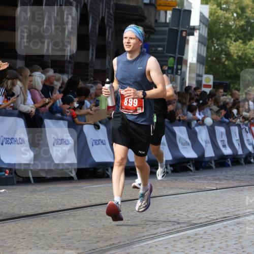 13.09.2026 - 21. swb-Marathon Bremen Strokosch-Dieckow http://msf.ph/oto/10327520 13.09.2026 13:12:48 Ziel 899, 1517, 2362, 2480, 3054, 3362, 4560, 4879, 5416, 6796, 7328, 8981, 9803, 868, 1513, 2350, 2442, 2559, 2801, 2858, 5379, 5965, 6349, 8419, 8798, 9217, 13140 meine-sportfotos.de
