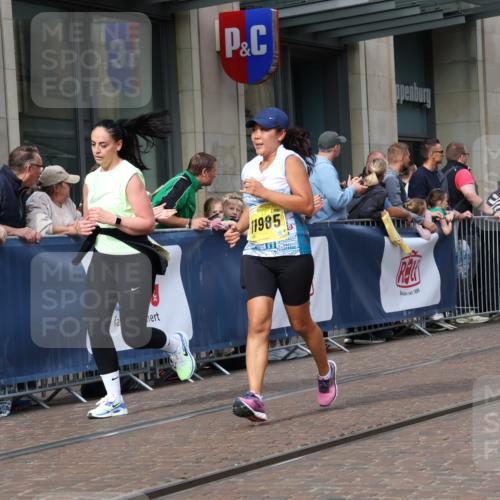 13.09.2026 - 21. swb-Marathon Bremen Strokosch-Dieckow http://msf.ph/oto/10327523 13.09.2026 11:01:33 Ziel 10257, 10332, 10409, 10444, 10497, 10617, 10817, 10924, 11075, 11115, 11150, 11268, 11305, 11369, 11412, 11413, 11436, 11479, 11486, 11668, 11747, 11859, 11985, 11986, 12095, 12145, 12360, 12379, 12412, 12466, 12506, 10181, 10251, 10497, 10560, 10647, 10648, 10678, 11260, 11306, 11324, 11459, 11467, 11550, 11551, 11666, 11751, 11788, 11796, 11798, 11813, 11816, 11969, 11970, 12047, 12062, 12245, 12283, 12390, 12391 meine-sportfotos.de