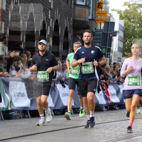 13.09.2026 - 21. swb-Marathon Bremen Strokosch-Dieckow http://msf.ph/oto/10327527 13.09.2026 13:25:01 Ziel 282, 789, 790, 1516, 1582, 2280, 3015, 3375, 3524, 3994, 4198, 4262, 4277, 5328, 5572, 5664, 6626, 6807, 8636, 8881, 9264, 9541, 10069, 10071, 10097, 10103, 1080, 1119, 1166, 1436, 1448, 2322, 3105, 3187, 4091, 4459, 4918, 7306, 7326, 8245, 9036, 9073, 9360, 9493, 13088 meine-sportfotos.de