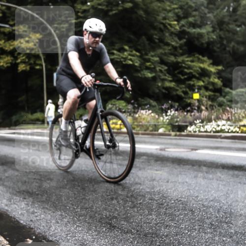 13.09.2026 - Stadtparktriathlon H.Heesch http://msf.ph/oto/10327535 13.09.2026 13:04:23 Radfahren 1170, 1297, 1301 meine-sportfotos.de