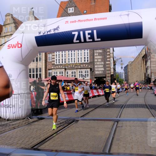 13.09.2026 - 21. swb-Marathon Bremen Tim E. http://msf.ph/oto/10327537 13.09.2026 11:02:07 Ziel 10257, 10332, 10409, 10444, 10817, 11075, 11115, 11150, 11268, 11305, 11369, 11412, 11413, 11436, 11479, 11486, 11668, 11747, 11859, 11985, 11986, 12095, 12379, 12412, 12466 meine-sportfotos.de