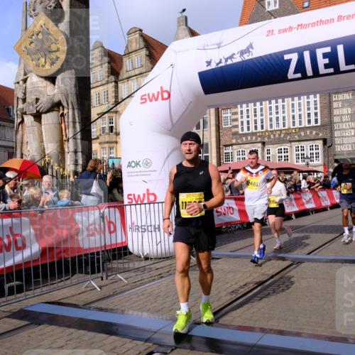 13.09.2026 - 21. swb-Marathon Bremen Tim E. http://msf.ph/oto/10327571 13.09.2026 11:02:08 Ziel 10257, 10332, 10409, 10444, 10817, 11075, 11115, 11150, 11268, 11305, 11369, 11412, 11413, 11436, 11479, 11486, 11668, 11747, 11859, 11985, 11986, 12095, 12379, 12412, 12466 meine-sportfotos.de