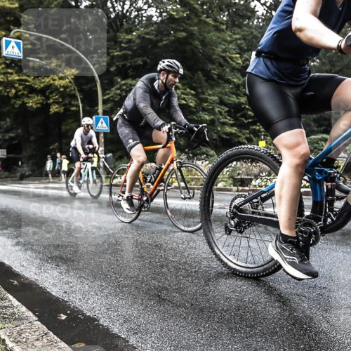 13.09.2026 - Stadtparktriathlon H.Heesch http://msf.ph/oto/10327588 13.09.2026 11:53:47 Radfahren 817, 828, 838, 870, 874, 880, 907 meine-sportfotos.de