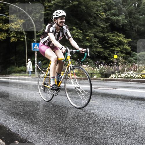 13.09.2026 - Stadtparktriathlon H.Heesch http://msf.ph/oto/10327597 13.09.2026 13:04:51 Radfahren 1192, 1241, 1359, 1392 meine-sportfotos.de