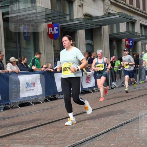 13.09.2026 - 21. swb-Marathon Bremen Strokosch-Dieckow http://msf.ph/oto/10327598 13.09.2026 11:01:34 Ziel 10257, 10332, 10409, 10444, 10500, 10617, 10803, 10817, 10924, 11075, 11115, 11150, 11268, 11305, 11369, 11412, 11413, 11436, 11479, 11486, 11668, 11747, 11859, 11985, 11986, 12016, 12095, 12145, 12360, 12379, 12412, 12466, 12506, 10181, 10251, 10497, 10560, 10647, 10648, 10678, 11260, 11306, 11324, 11459, 11467, 11550, 11551, 11666, 11751, 11788, 11796, 11798, 11813, 11816, 11969, 11970, 12047, 12062, 12245, 12390, 12391 meine-sportfotos.de