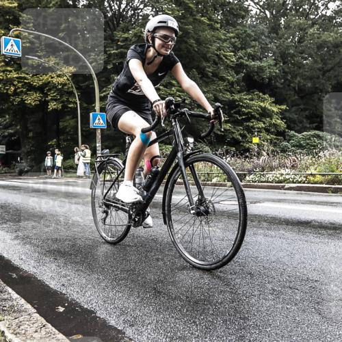 13.09.2026 - Stadtparktriathlon H.Heesch http://msf.ph/oto/10327615 13.09.2026 11:54:01 Radfahren 762, 785, 835, 945 meine-sportfotos.de