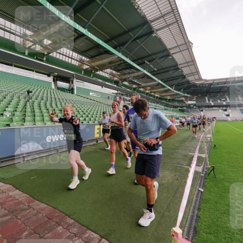 13.09.2026 - 21. swb-Marathon Bremen Michael Burmester http://msf.ph/oto/10327628 13.09.2026 13:32:50 Laufen im Stadion 155, 344, 350, 386, 487, 490, 594, 617, 690, 765, 786, 787, 965, 1001, 1051, 1133, 1142, 1292, 1310, 1326, 1377, 1427, 1591, 1592, 1801, 1869, 1892, 1897, 1904, 1923, 2077, 2132, 2226, 2230, 2231, 2253, 2270, 2274, 2320, 2344, 2374, 2399, 2400, 2456, 2514, 2523, 2539, 2556, 2616, 2630, 2649, 2718, 2726, 2769, 2848, 2945, 2982, 3014, 3140, 3223, 3350, 3379, 3572, 3601, 3614, 3644, 3736, 3746, 3797, 3901, 3944, 3952 meine-sportfotos.de