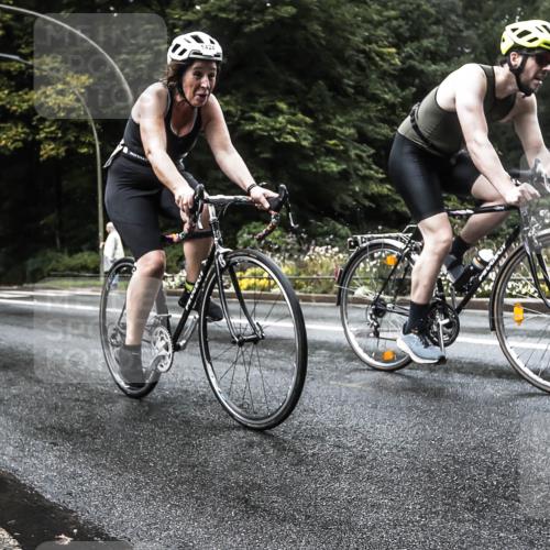 13.09.2026 - Stadtparktriathlon H.Heesch http://msf.ph/oto/10327643 13.09.2026 13:05:02 Radfahren 1208, 1304, 1333, 1346, 1372, 1374, 1424 meine-sportfotos.de