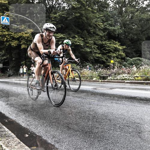 13.09.2026 - Stadtparktriathlon H.Heesch http://msf.ph/oto/10327647 13.09.2026 11:54:12 Radfahren 759, 882, 926 meine-sportfotos.de