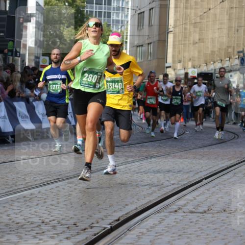 13.09.2026 - 21. swb-Marathon Bremen Strokosch-Dieckow http://msf.ph/oto/10327651 13.09.2026 13:12:55 Ziel 899, 1517, 2362, 2480, 3054, 3988, 4560, 4879, 5416, 6796, 9775, 9803, 13106, 313, 868, 987, 1207, 2498, 2559, 2801, 2858, 3625, 6349, 7874, 8291, 8419, 9092, 9217, 13140 meine-sportfotos.de