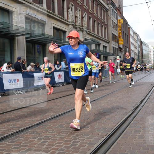 13.09.2026 - 21. swb-Marathon Bremen Strokosch-Dieckow http://msf.ph/oto/10327671 13.09.2026 11:01:36 Ziel 10257, 10332, 10409, 10444, 10500, 10617, 10803, 10817, 10924, 11075, 11115, 11150, 11268, 11369, 11412, 11413, 11436, 11479, 11486, 11668, 11747, 11859, 11985, 11986, 12016, 12095, 12145, 12360, 12379, 12412, 12466, 12506, 10181, 10251, 10332, 10497, 10560, 10647, 10648, 10678, 11075, 11305, 11306, 11324, 11459, 11467, 11550, 11551, 11666, 11788, 11796, 11798, 11813, 11969, 11970, 12047, 12062, 12390, 12391 meine-sportfotos.de