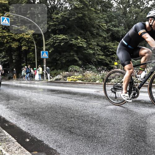 13.09.2026 - Stadtparktriathlon H.Heesch http://msf.ph/oto/10327679 13.09.2026 11:54:38 Radfahren 724, 840, 863, 946 meine-sportfotos.de