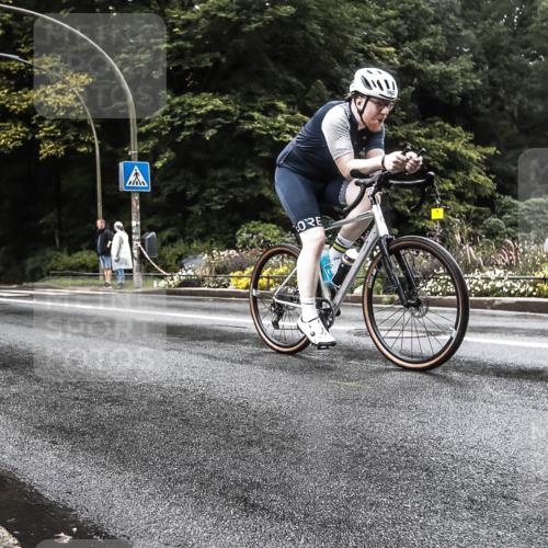 13.09.2026 - Stadtparktriathlon H.Heesch http://msf.ph/oto/10327707 13.09.2026 13:05:24 Radfahren 1202, 1256, 1258, 1402 meine-sportfotos.de