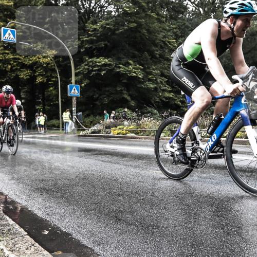 13.09.2026 - Stadtparktriathlon H.Heesch http://msf.ph/oto/10327713 13.09.2026 11:54:51 Radfahren 731, 860, 869, 935 meine-sportfotos.de