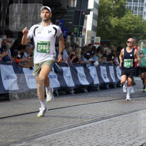 13.09.2026 - 21. swb-Marathon Bremen Strokosch-Dieckow http://msf.ph/oto/10327715 13.09.2026 13:12:58 Ziel 1517, 2362, 2480, 3054, 3988, 4560, 4605, 4879, 5416, 6796, 8029, 9775, 9803, 13106, 313, 621, 868, 987, 1207, 2498, 2559, 3625, 4582, 5345, 5769, 6349, 7874, 8291, 8419, 8464, 9092, 9217 meine-sportfotos.de