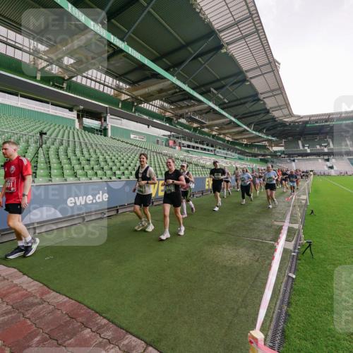 13.09.2026 - 21. swb-Marathon Bremen Michael Burmester http://msf.ph/oto/10327720 13.09.2026 13:33:02 Laufen im Stadion 155, 344, 350, 386, 428, 490, 594, 617, 690, 765, 786, 787, 1001, 1051, 1098, 1133, 1142, 1292, 1310, 1326, 1377, 1427, 1557, 1591, 1592, 1760, 1801, 1869, 1892, 1897, 1923, 2077, 2132, 2226, 2230, 2231, 2253, 2270, 2274, 2320, 2344, 2374, 2399, 2400, 2456, 2479, 2514, 2515, 2523, 2539, 2556, 2616, 2630, 2649, 2718, 2757, 2769, 2787, 2848, 2945, 2982, 3014, 3140, 3223, 3350, 3379, 3443, 3503, 3572, 3577, 3601, 3614, 3644, 3736, 3746, 3797, 3875, 3901, 3911, 3944, 3952 meine-sportfotos.de
